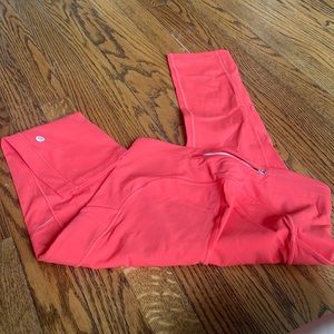Lululemon cropped leggings with pockets